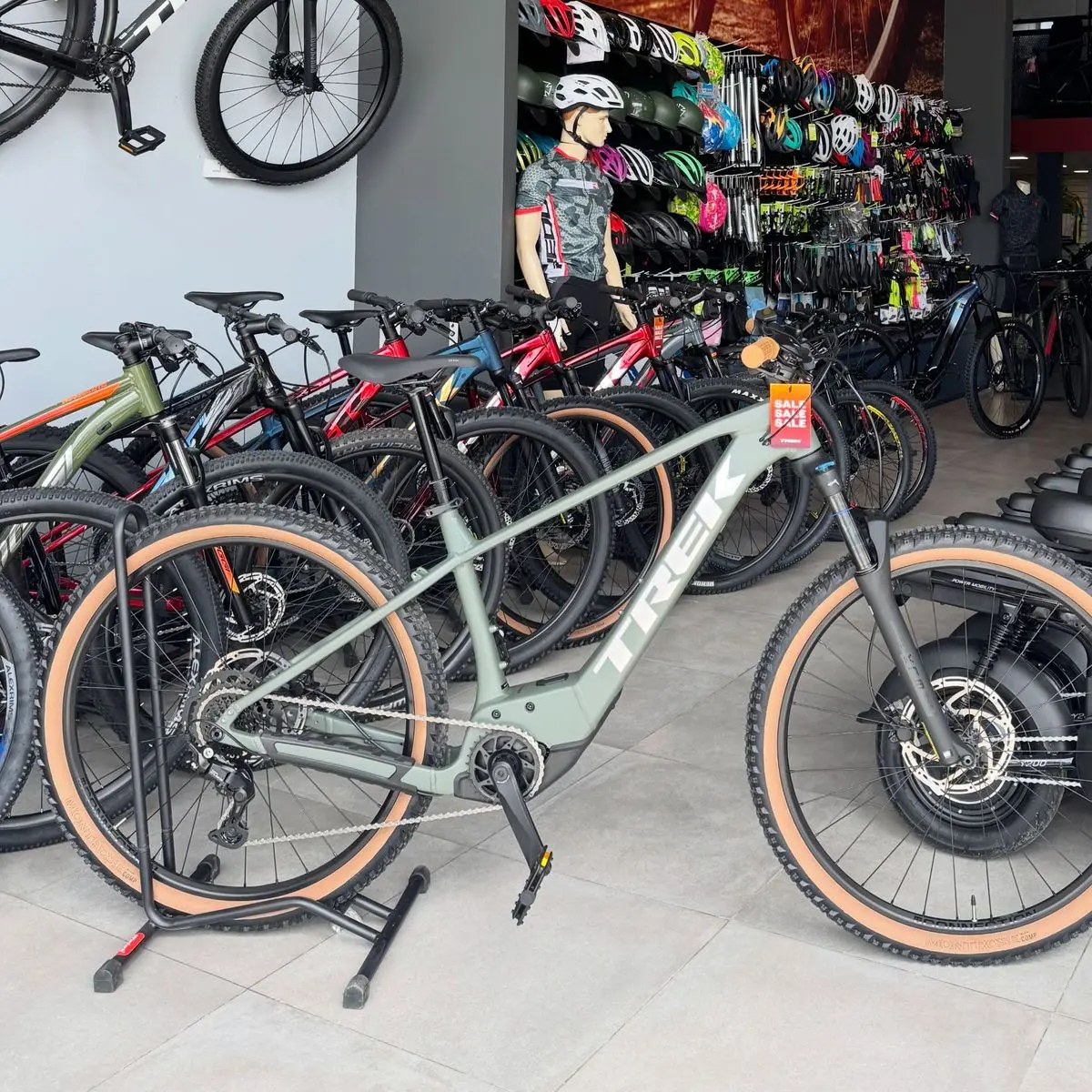 Trek Marlin+ 6